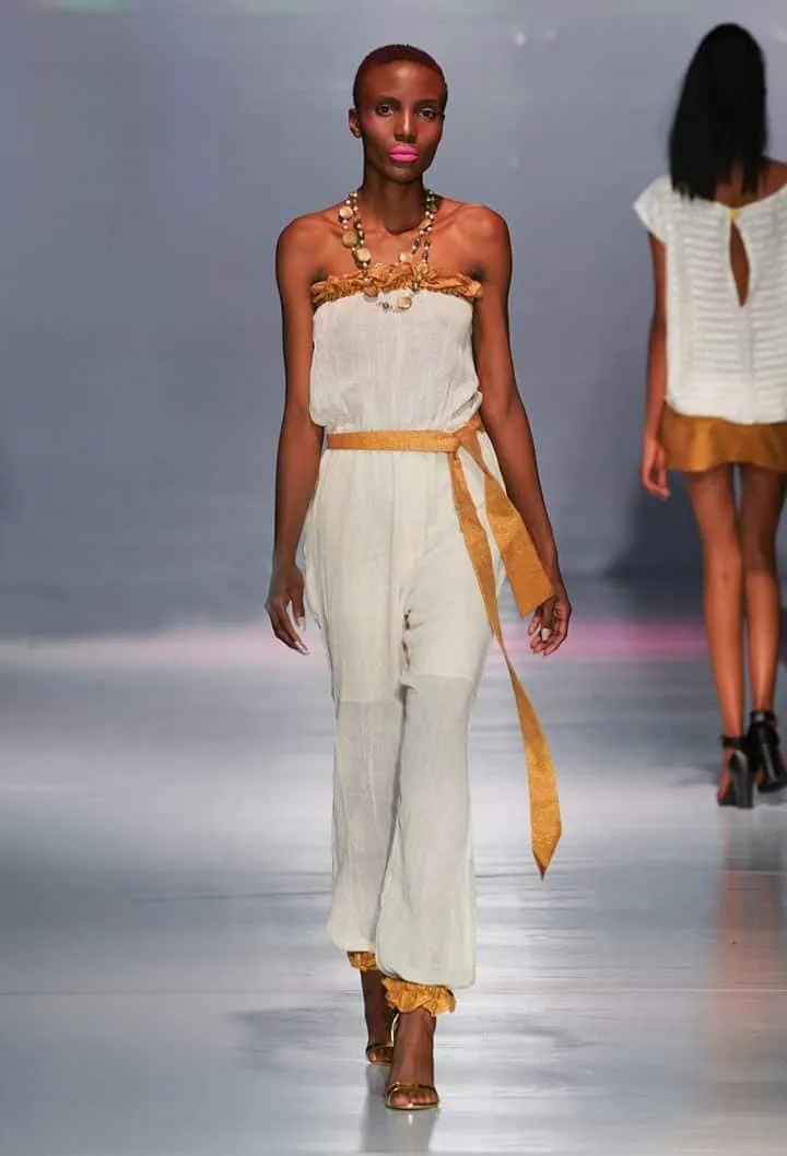 CAUAL DRESS